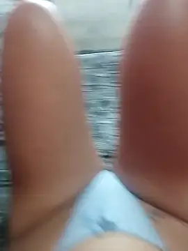 layanehot online show from 12.18.25