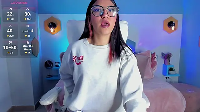 Hiyori Bloom  online show from 01.10.26