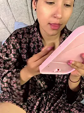 Val12777 online show from 03.12.26