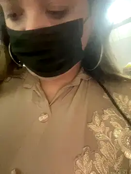 Snapshot of Sexness_xx69 chatting on 12.18.25 Sexness xx69 online show from 12.18.25