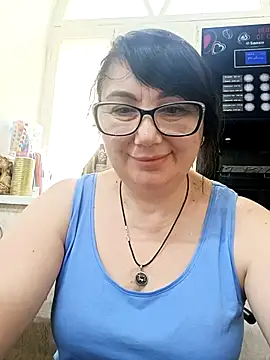 Snapshot of MariSwan222 chatting on 07.17.26 MariSwan222 online show from 07.17.26