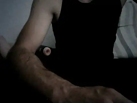 Snapshot of Mikki9233 chatting on 06.12.26 Mikki9233 online show from 06.12.26
