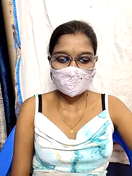 Snapshot of Nithya_Nith chatting on 02.04.26 Nithya Nith online show from 02.04.26