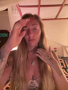 OpheliaRoxx online show from 02.15.26