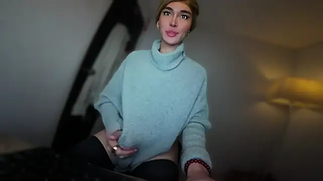 mxshemale ladyboy online show from 12.15.25