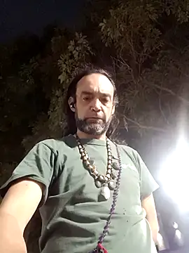 Snapshot of vladopen chatting on 12.21.25 vladopen online show from 12.21.25