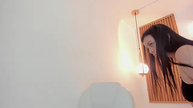 Snapshot of lia_quinn chatting on 01.19.26 lia quinn online show from 01.19.26