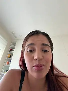lara beker online show from 04.27.26