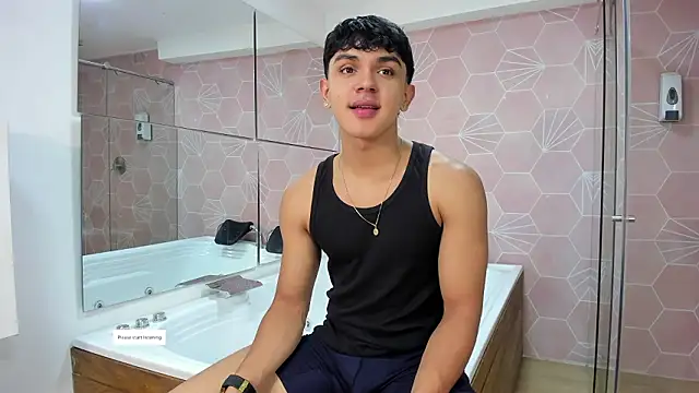 Snapshot of _TaylorBlack chatting on 02.13.26 TaylorBlack online show from 02.13.26