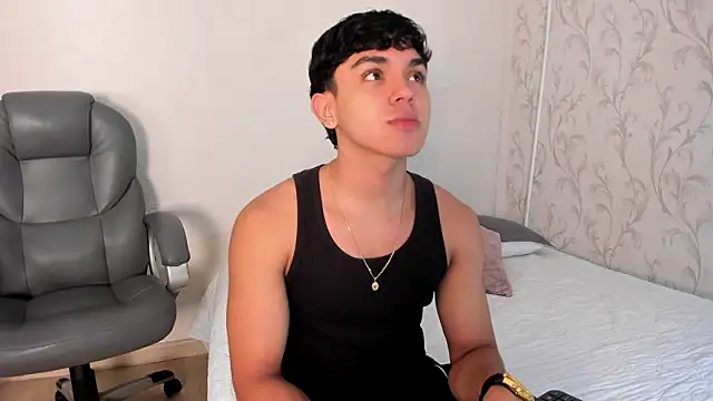 Snapshot of _TaylorBlack chatting on 02.24.26 TaylorBlack online show from 02.24.26