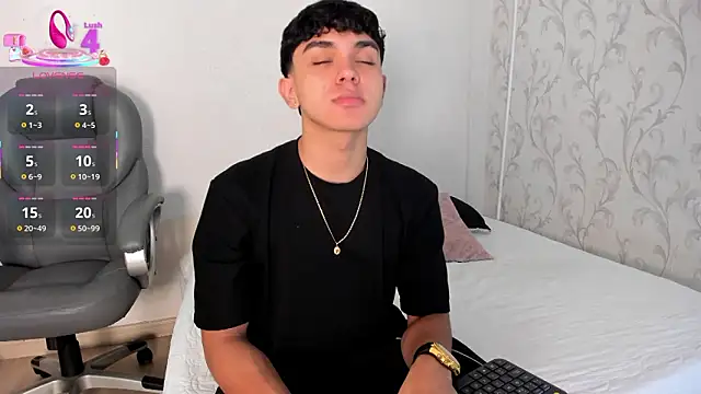 Snapshot of _TaylorBlack chatting on 02.27.26 TaylorBlack online show from 02.27.26