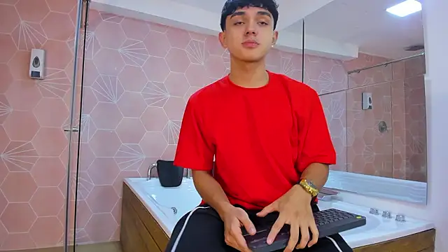 Snapshot of _TaylorBlack chatting on 03.01.26 TaylorBlack online show from 03.01.26