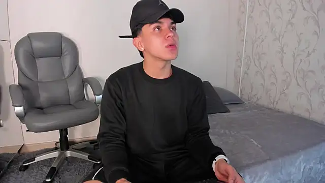  TaylorBlack online show from 04.09.26