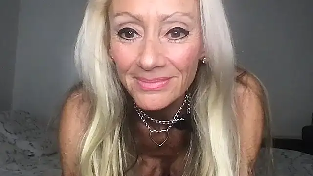 siennadiamond online show from 05.18.26