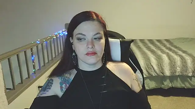 VixieVanderbilt online show from 01.16.26