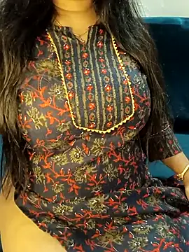 Snapshot of SSiya- chatting on 05.16.26 SSiya- online show from 05.16.26