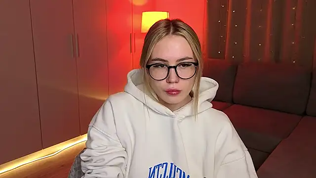 Aurelia Voss online show from 02.19.26