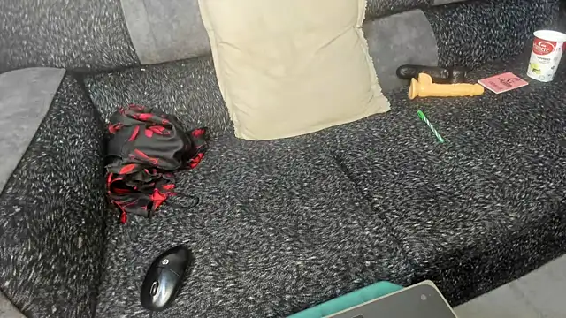 Tshanduk online show from 02.22.26