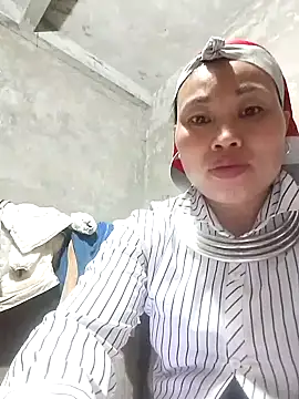 Maikha08 online show from 02.28.26