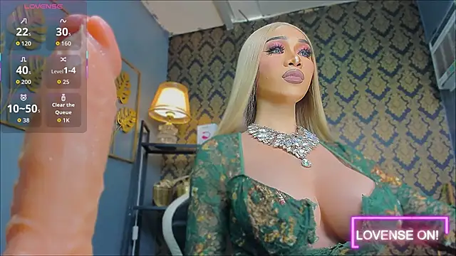 Snapshot of CelinaWintour chatting on 01.06.26 CelinaWintour online show from 01.06.26