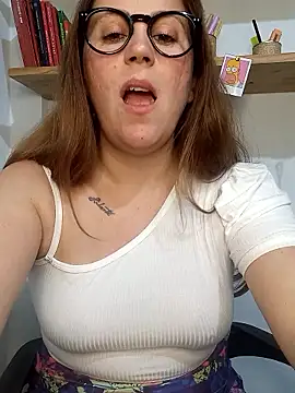 SofiEsteves online show from 01.12.26