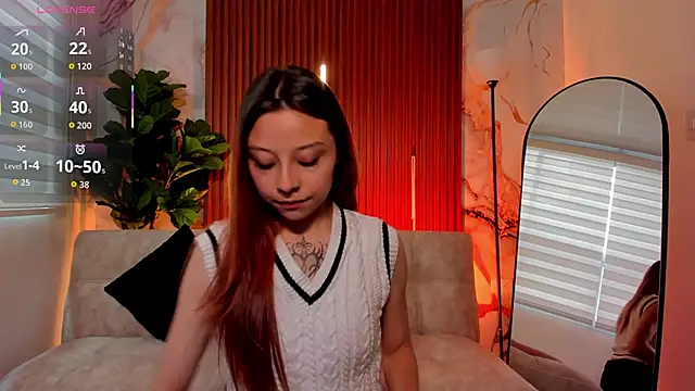 Snapshot of Nickie_reed_ chatting on 01.08.26 Nickie reed online show from 01.08.26