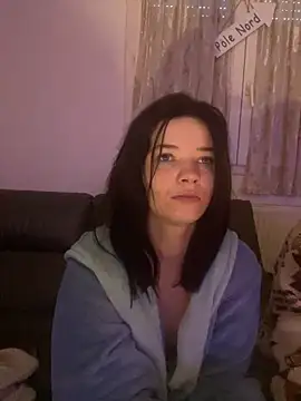 Mmebouhoups online show from 12.22.25