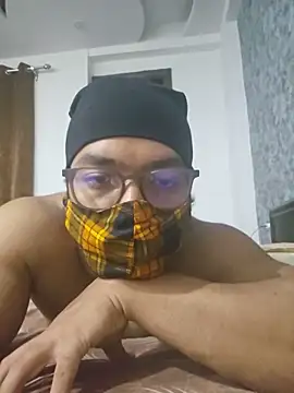 Snapshot of NunnuLelo chatting on 06.15.26 NunnuLelo online show from 06.15.26