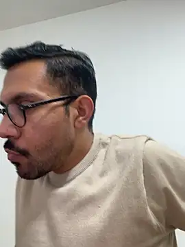 Snapshot of AdrianGarcia89 chatting on 03.28.26 AdrianGarcia89 online show from 03.28.26