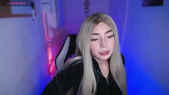 channel blondee online show from 04.27.26