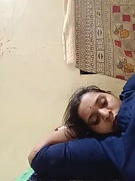 Snapshot of Khusbu77A chatting on 07.23.26 Khusbu77A online show from 07.23.26