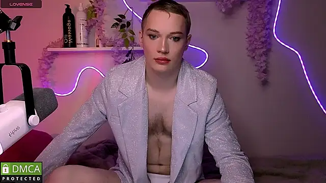 Snapshot of playoliver chatting on 05.01.26 playoliver online show from 05.01.26