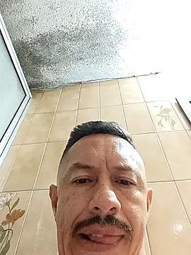 L hotcream online show from 04.07.26