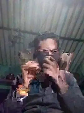 Snapshot of ajay-umar chatting on 12.22.25 ajay-umar online show from 12.22.25