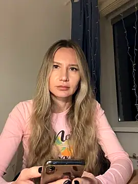 1Moonlight1 online show from 12.20.25