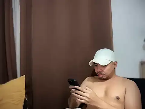 Snapshot of chubbybear_08 chatting on 02.20.26 chubbybear 08 online show from 02.20.26