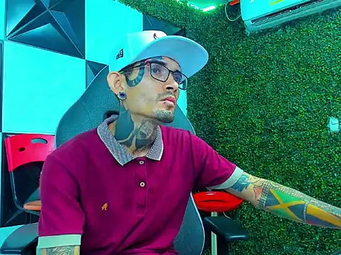 Boy tatto77 online show from 04.04.26