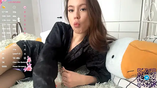 Snapshot of KitCerveny chatting on 02.13.26 KitCerveny online show from 02.13.26