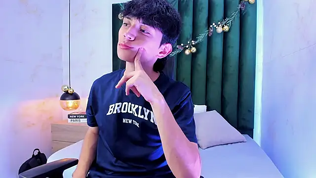 Aron valverde online show from 12.21.25