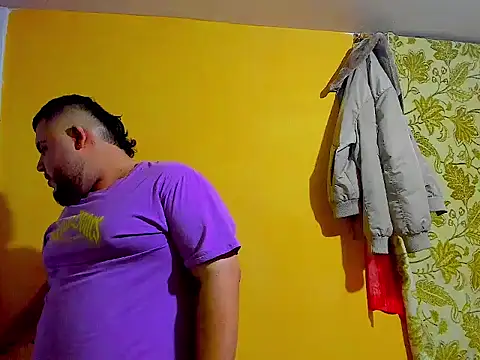 gainer chubby hot online show from 12.21.25