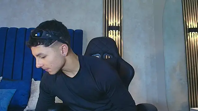 Snapshot of Noah_Clarkk chatting on 06.12.26 Noah Clarkk online show from 06.12.26