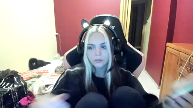 LunaAngell online show from 01.14.26