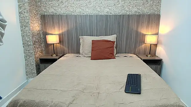 zoe bermudez online show from 01.09.26