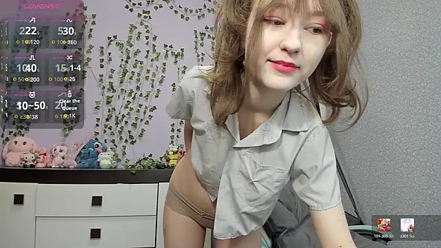 Snapshot of Yoonhee_ki chatting on 05.01.26 Yoonhee ki online show from 05.01.26