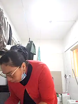 BoniFox  online show from 12.19.25