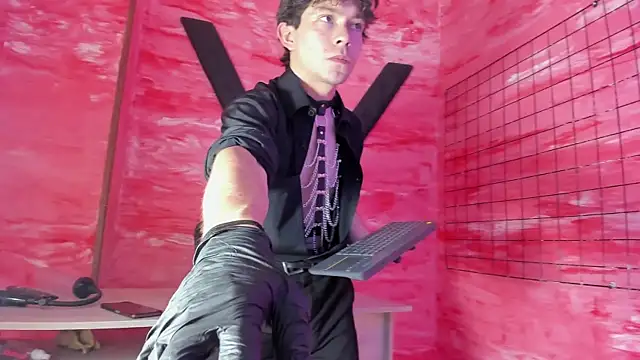 Eliot X online show from 12.21.25