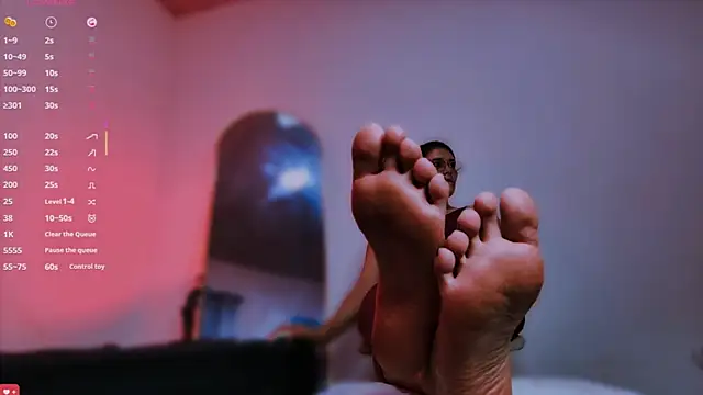 ScarlettRedsins online show from 02.16.26