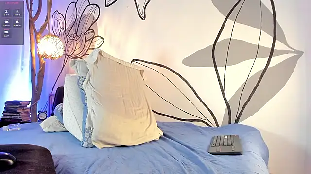 maaxtaylor  online show from 01.12.26