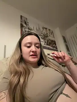 Snapshot of LilyLuck_ chatting on 02.07.26 LilyLuck online show from 02.07.26