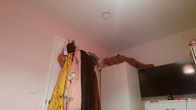 Snapshot of LilyLuck_ chatting on 02.18.26 LilyLuck online show from 02.18.26